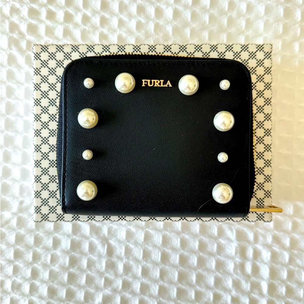 NWOT Furla Wallet